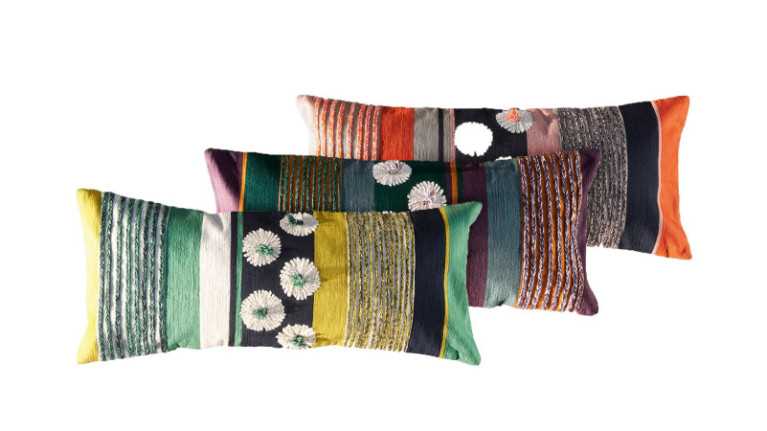 Coussin MAR - Coussin cale-reins rectangulaire coloré pour apporter de la couleur à vos fauteuils, canapés, lits ou encore banc 