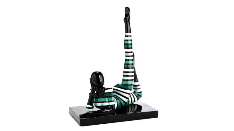Statuette décorative WOMAN - Très stylisée, cette jolie statue aux 2 motifs apportera une touche féminine à votre décoration.