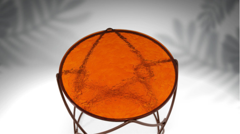 Bout de canapé DRUM | Forme tribale et design contemporain