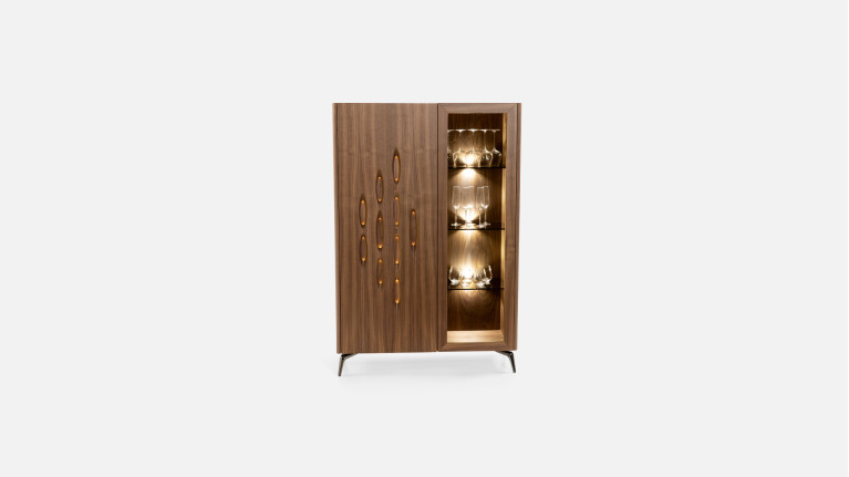 Vitrine OROS - Placage noyer naturel | Élégance sculptée et éclairage