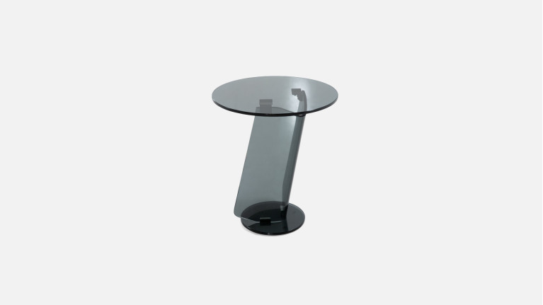 Bout de canapé MIRAGGIO | Design en verre courbé fumé