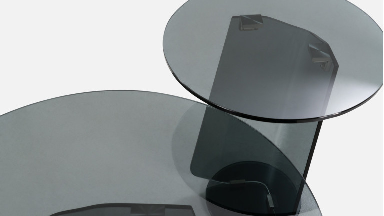 Table basse MIRAGGIO | Design en verre courbé et plateau trempé