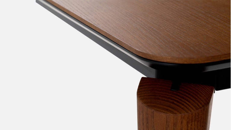 Table extensible COSMOS noyer | Allonge centrale et piètement frêne