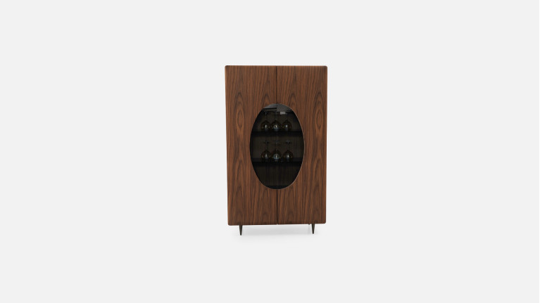 Vitrine 2 portes noyer DOLLY | Éclat discret et raffinement naturel