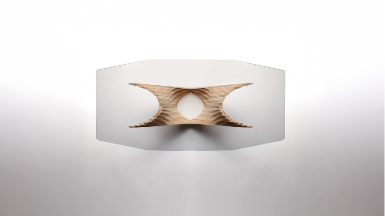 Table BY REVERSE | Design verre trempé et frêne massif sculptural