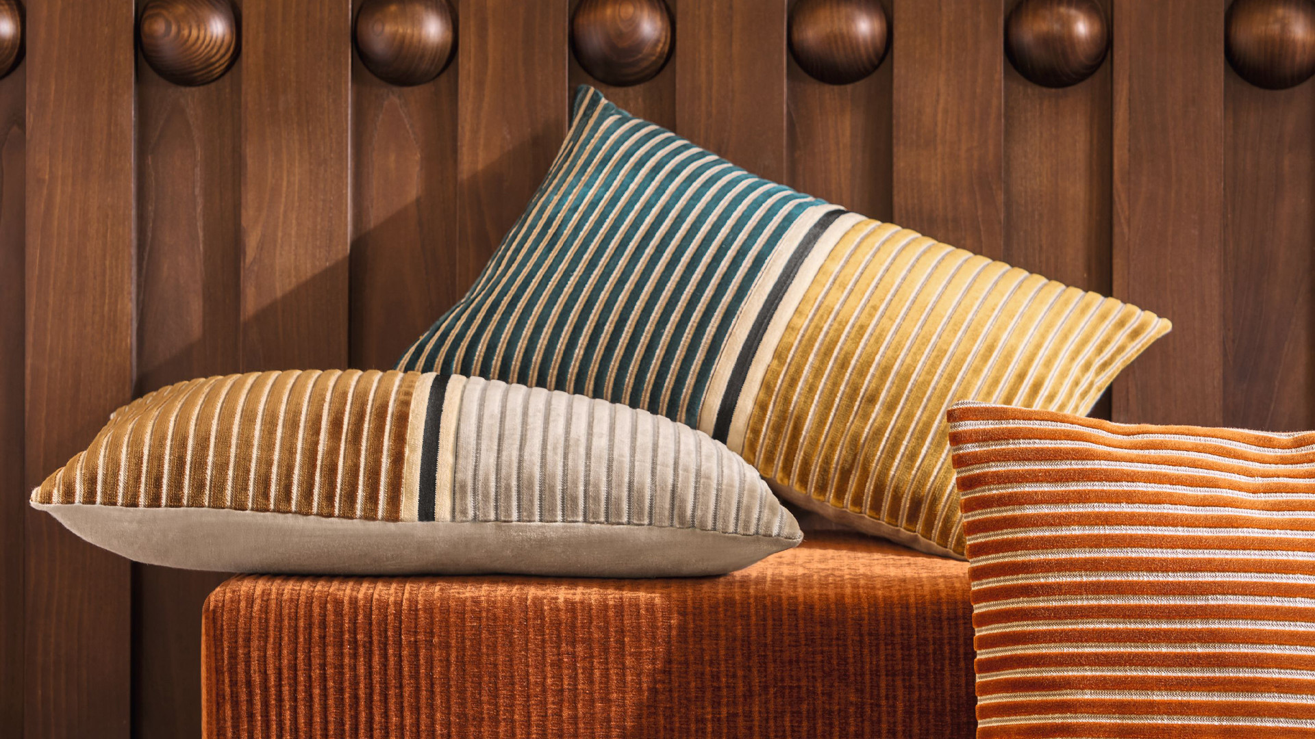 Coussin ZEBU en velours rayé | Coussin 40x60 cm