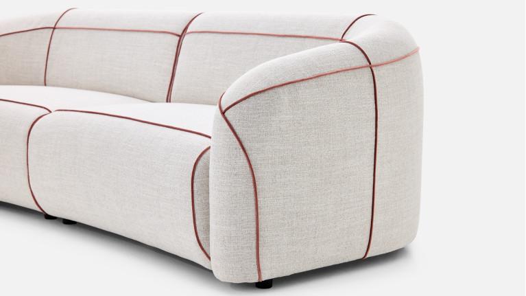 Canapé 3 places MOON – Esprit couture en tissu, passepoil au choix