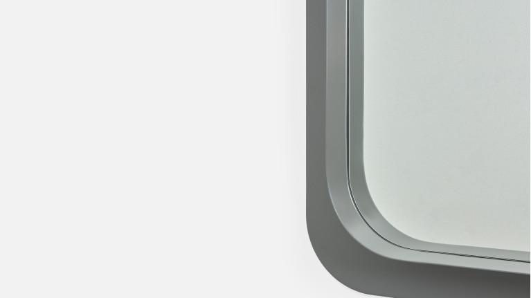 Miroir QUADRA verre et cadre en fer laqué
